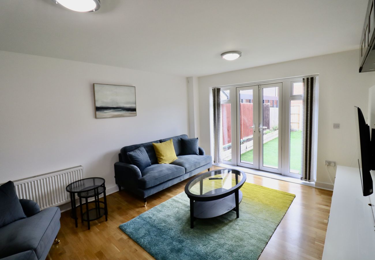 House in Langley - Spacious 5 Bedroom Home in Langley