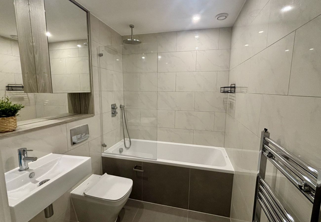 Apartment in Bracknell - Modern 2-Bed Apartment in Blu Bracknell