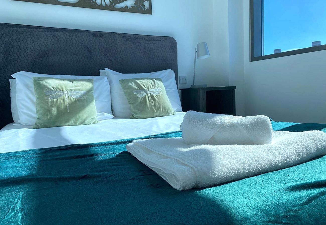 Apartment in Bracknell - Modern 2-Bed Apartment in Blu Bracknell