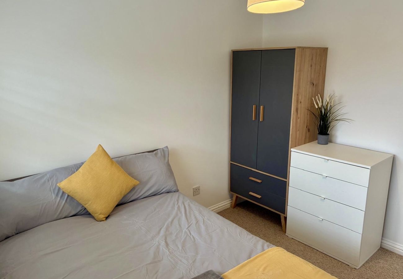 House in Andover - Great Parking and Spacious 3 Bedroom Home Andover