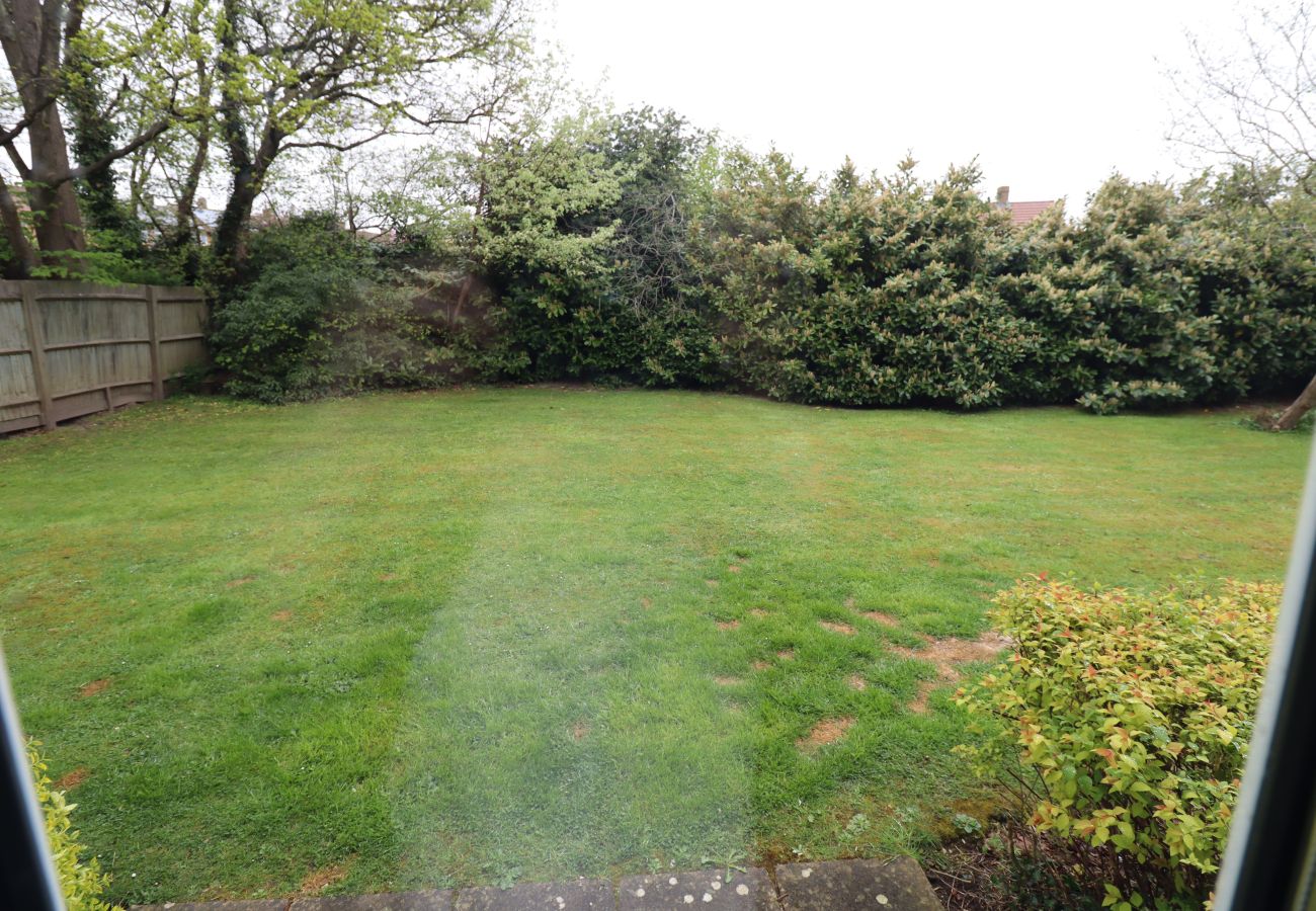 Apartment in Bracknell - Bracknell 2 Bed Apartment with Parking