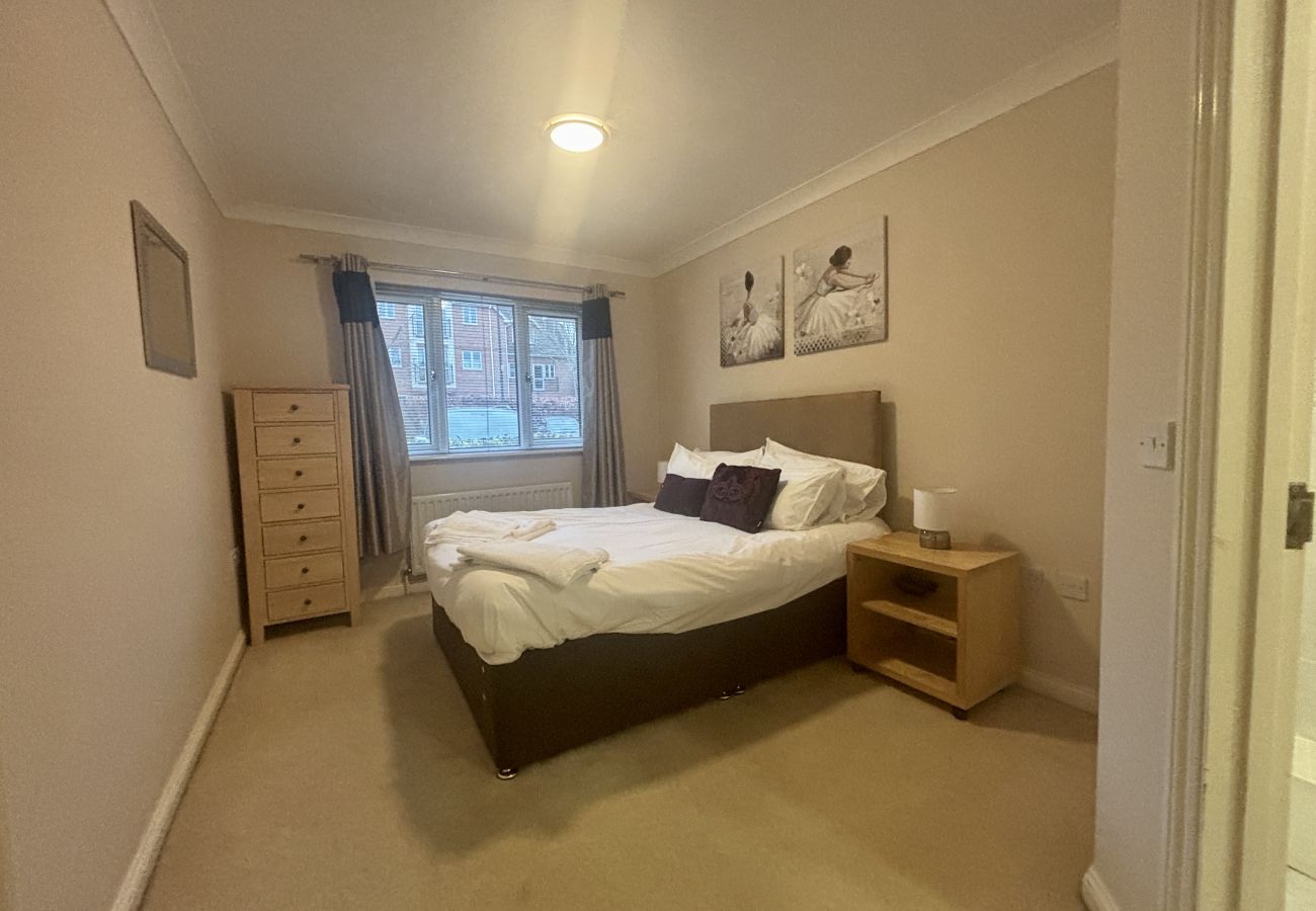 Apartment in Bracknell - Spacious Two Bedroom Apartment in Bracknell