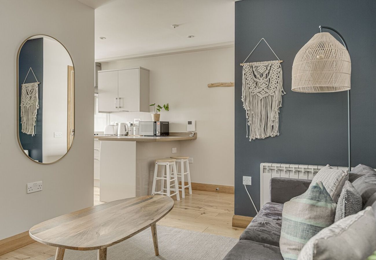 Apartment in Chertsey - Modern City Centre Chertsey Apartment