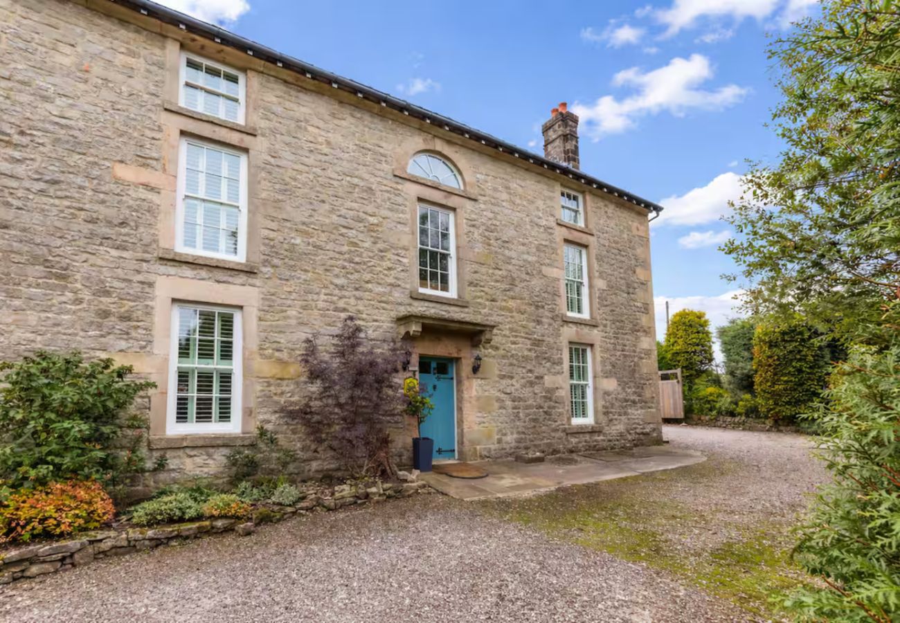 House in Calton Moor - Calton Moor 4 Bed Home