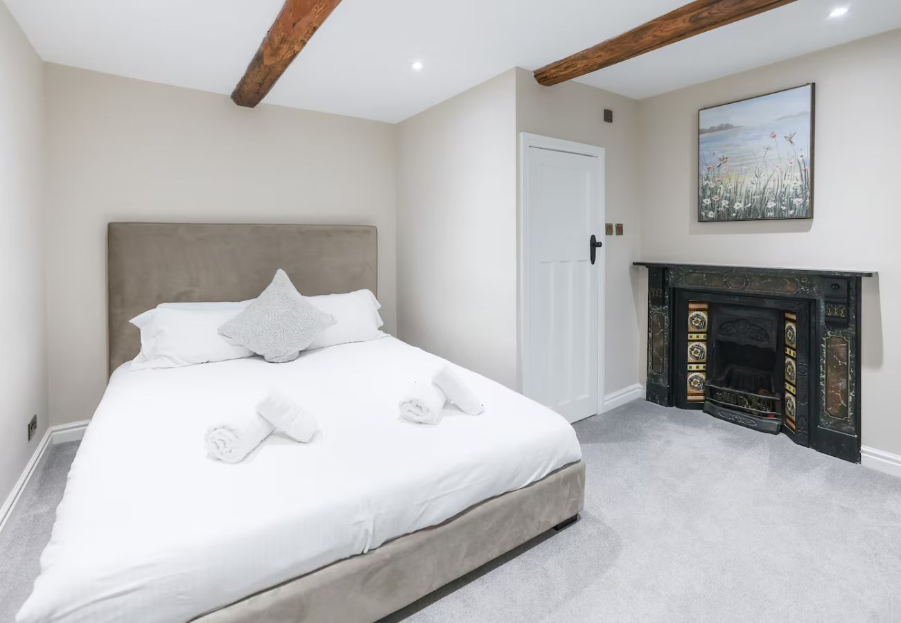 House in Calton Moor - Calton Moor 4 Bed Home