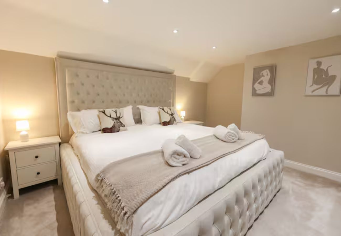 House in Calton Moor - Calton Moor 4 Bed Home