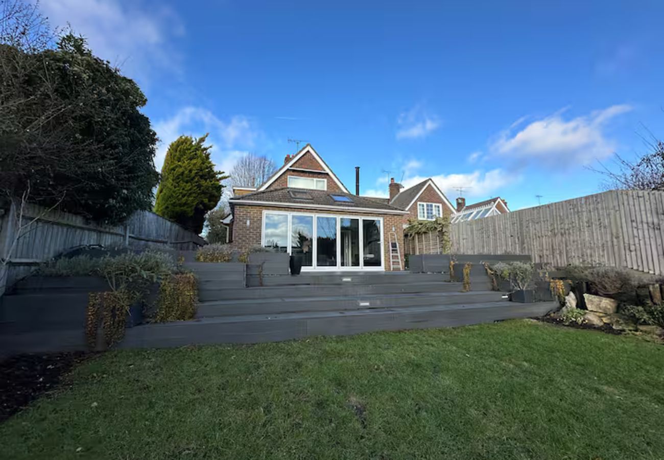 House in Chobham - Luxury 3 Bed Cottage Chobham