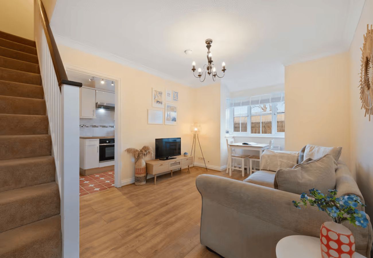 House in Burnham - Stylish 1 Bed Apartment