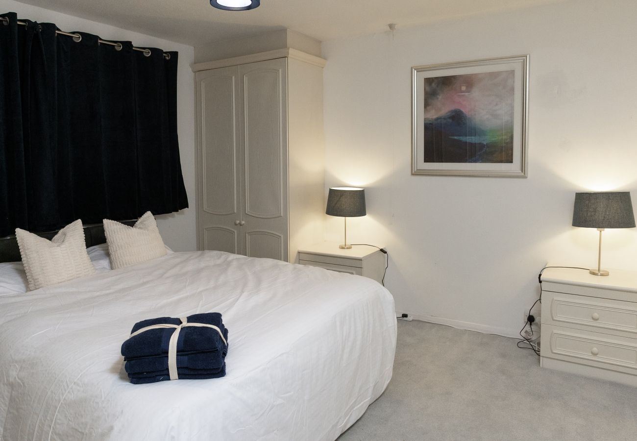House in Virginia Water - Luxury Virginia Water 3 Bedroom House