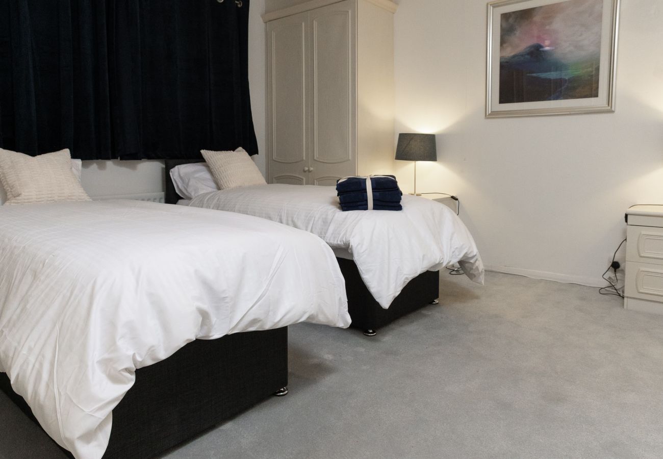 House in Virginia Water - Luxury Virginia Water 3 Bedroom House