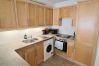 Apartment in Ascot - Ascot 2 Bedroom Apartment with Parking