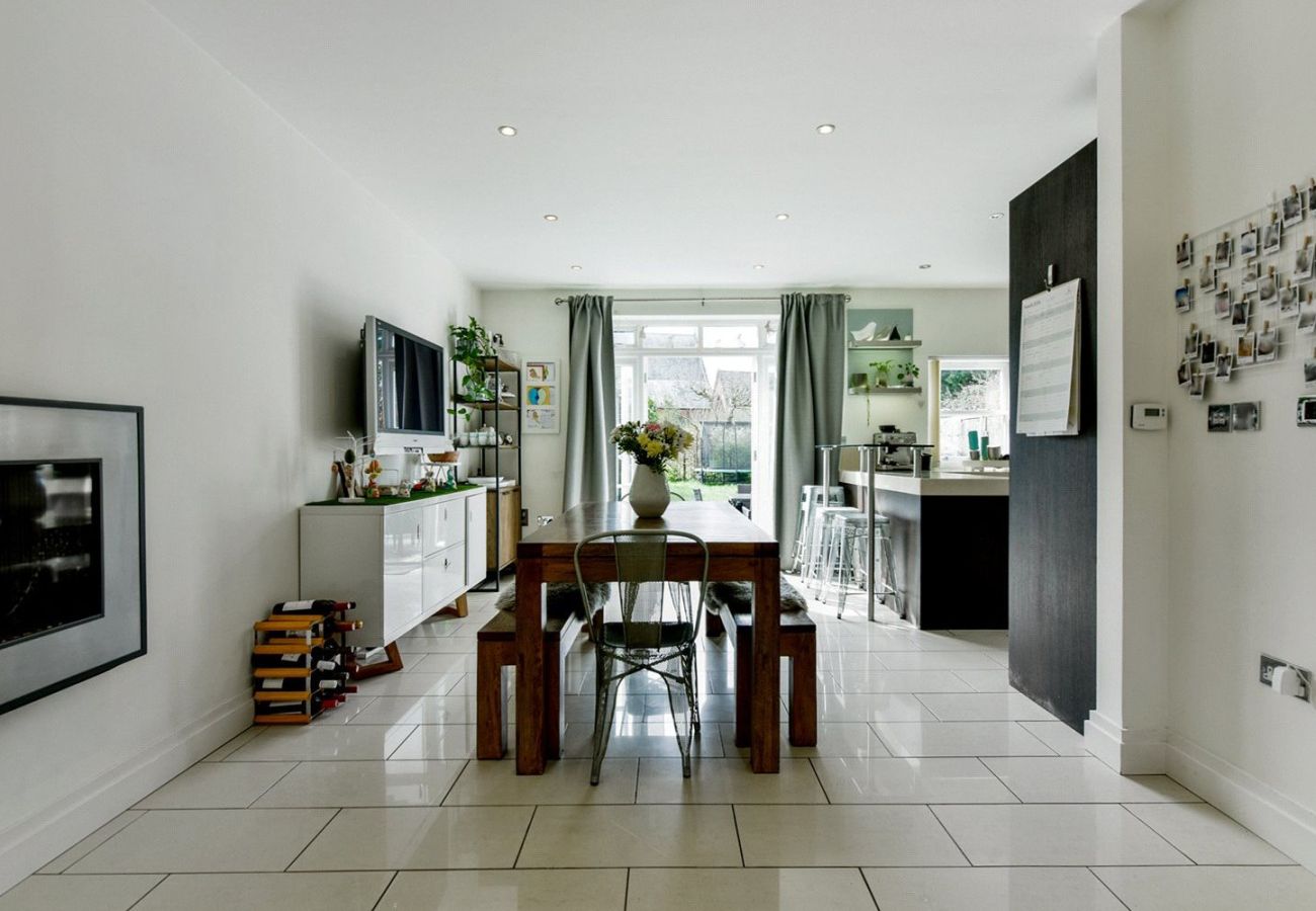 House in Windsor - Spacious 4 Bed House | 4 En-Suites | Windsor