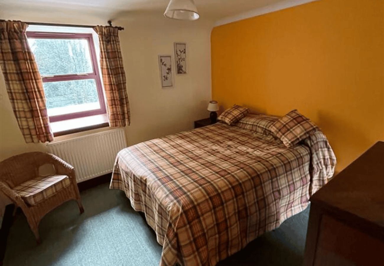 House in Cupar - 6 Bed & 6 Bath House | Falfield