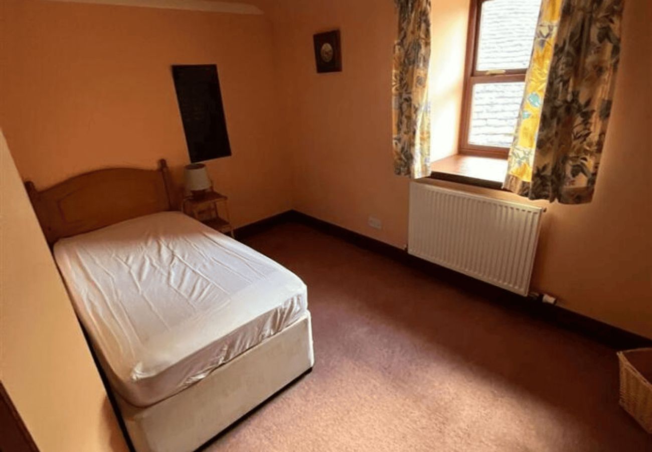 House in Cupar - 6 Bed & 6 Bath House | Falfield