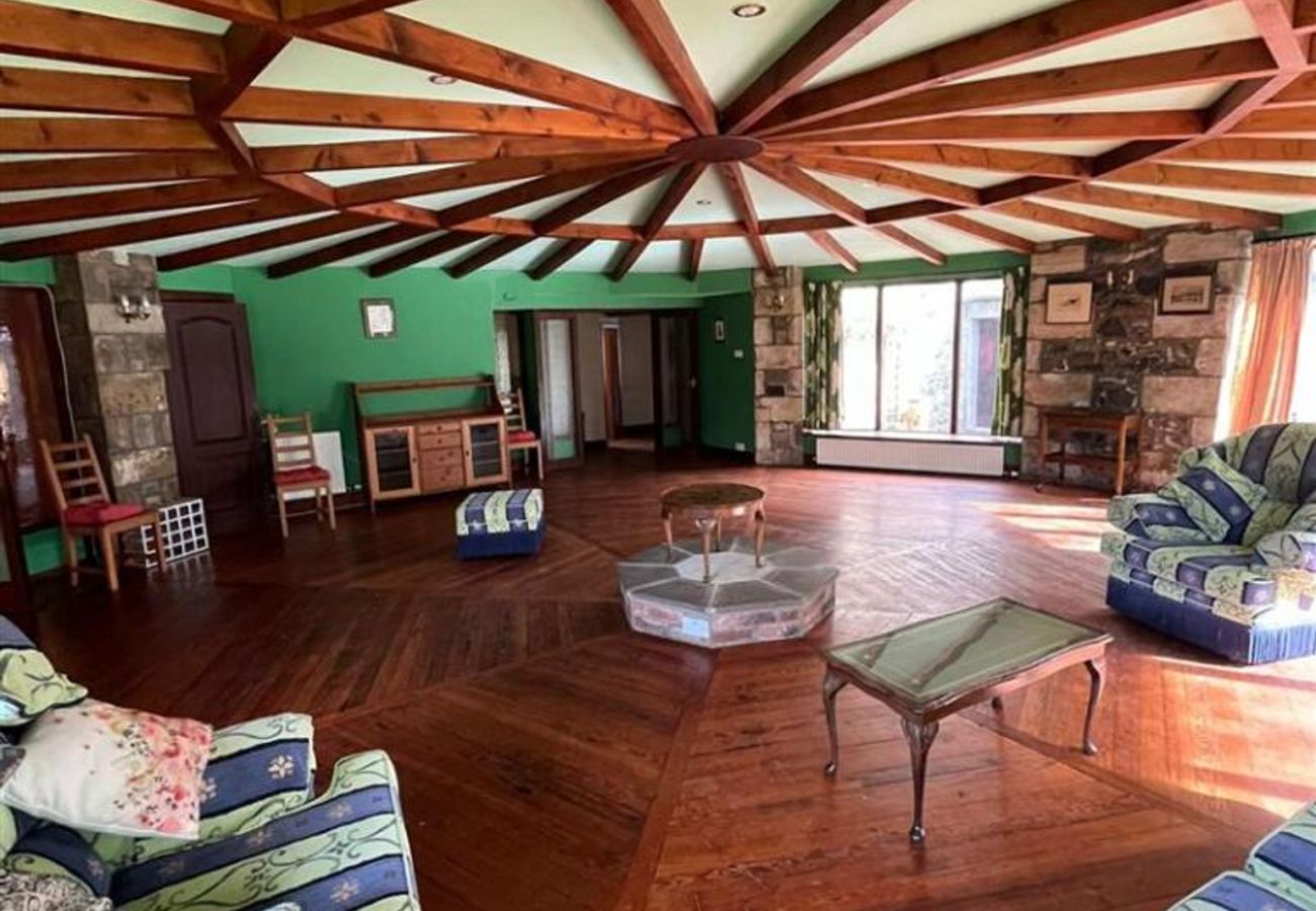 House in Cupar - 6 Bed & 6 Bath House | Falfield