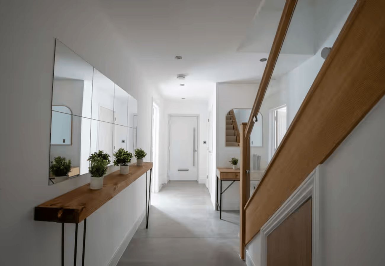 House in Taplow - Spacious New 5-Bed Home in Taplow