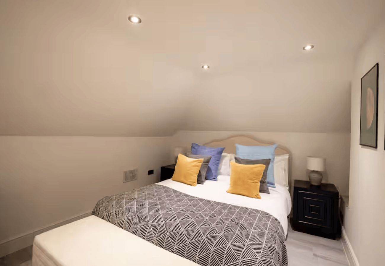 House in Taplow - Spacious New 5-Bed Home in Taplow