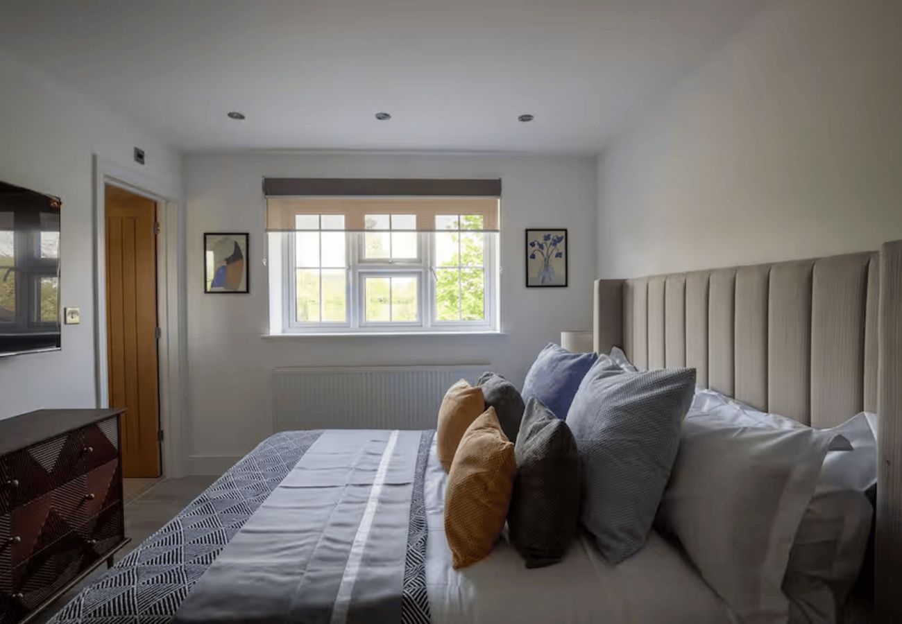 House in Taplow - Spacious New 5-Bed Home in Taplow