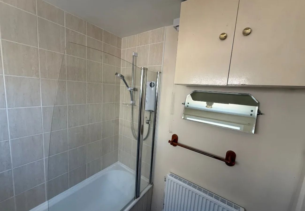 House in St Andrews - St Andrews 2 Bed Bungalow with Parking