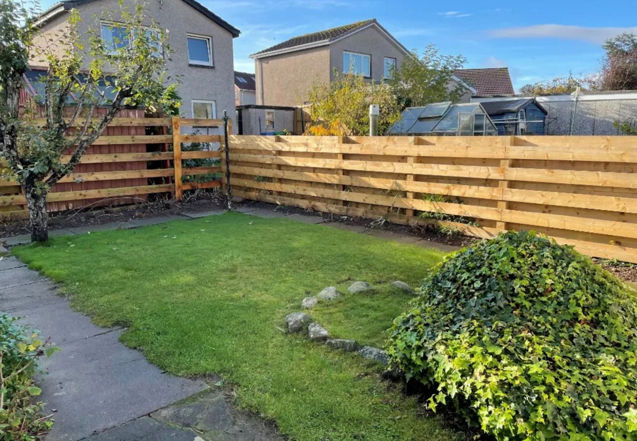 House in St Andrews - St Andrews 2 Bed Bungalow with Parking