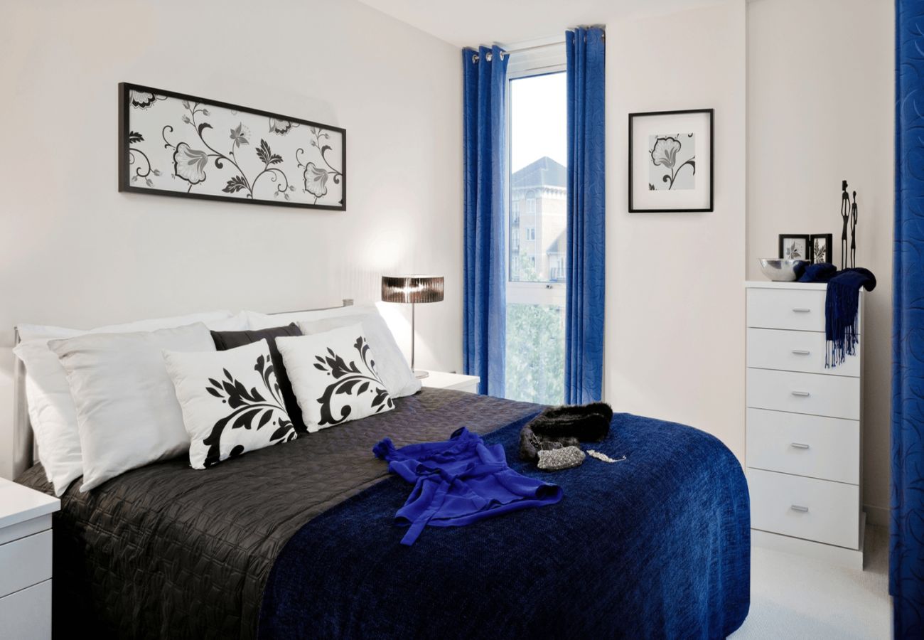 Apartment in Reading - Modern 4 Beds with Parking | Reading